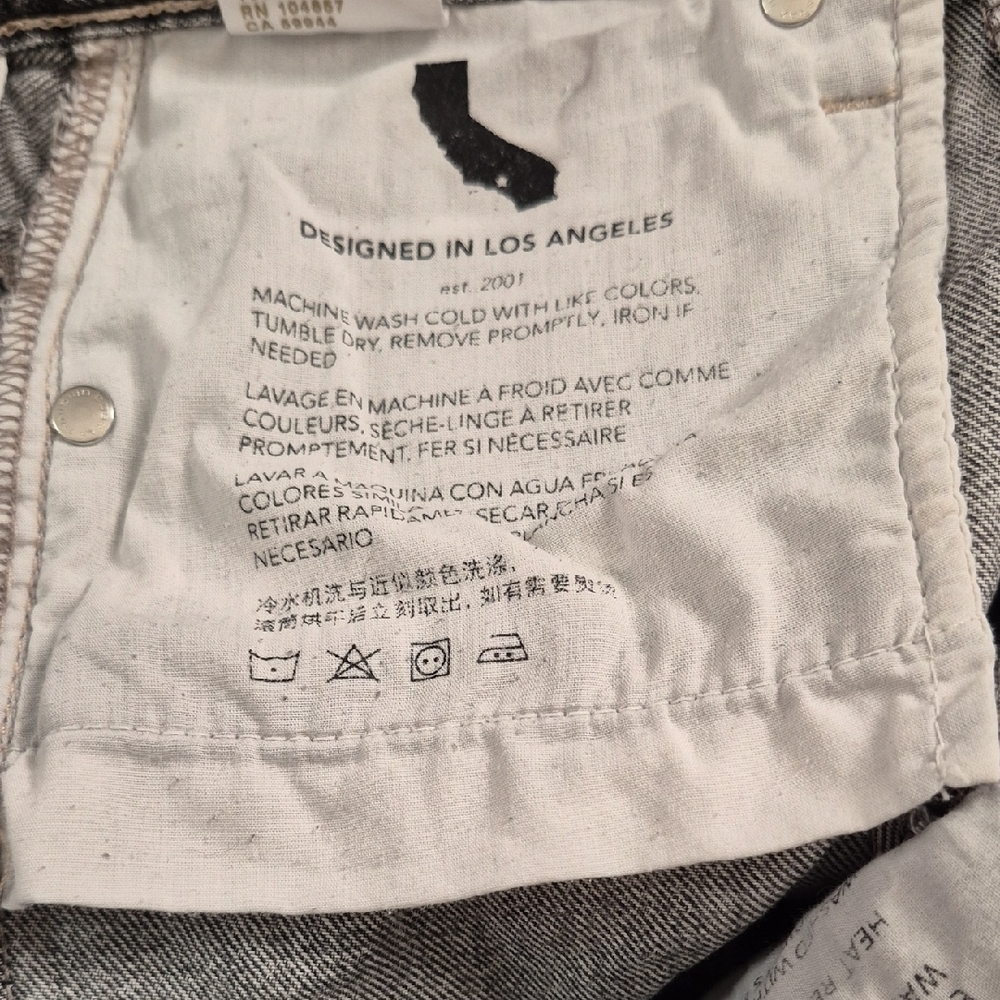 Woman's Gray Straight Jeans - Picture 12 of 16